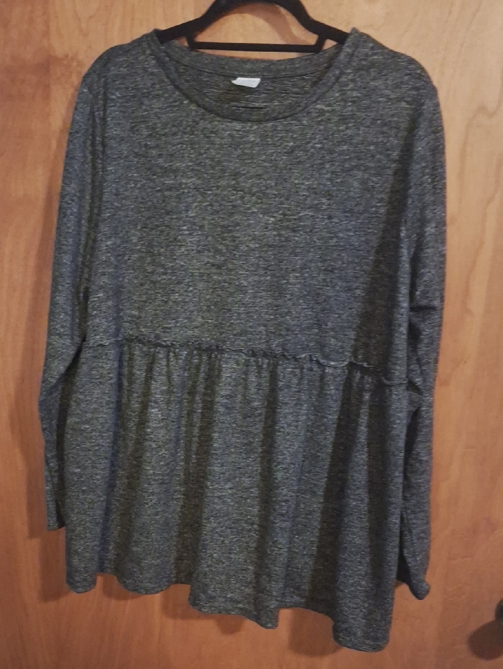 maternity Time and Tru Charcoal Gray Peplum Long Sleeve Tunic